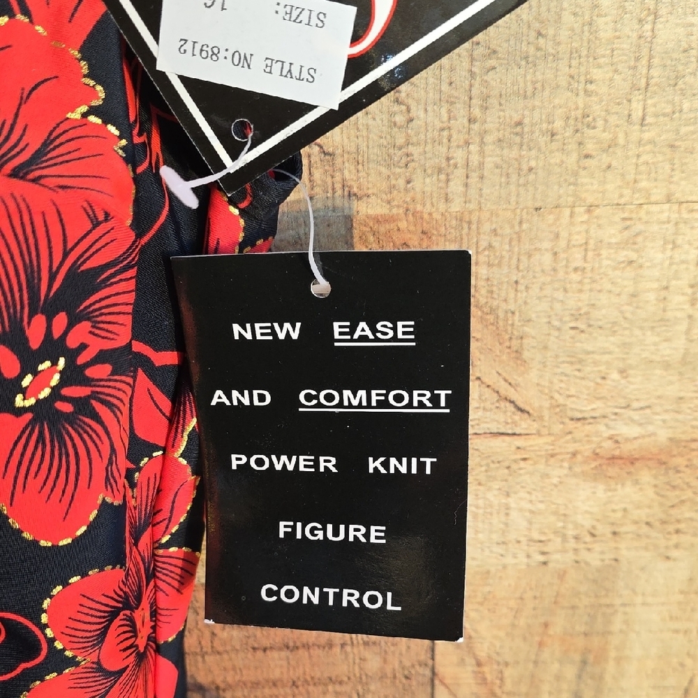 Shore Shapes Size 16 Floral Black/Red/Gold  Tankini Swimsuit Top - Picture 4 of 10